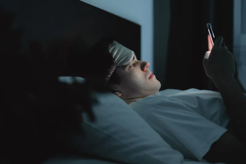 Your Brain at 2 AM: The Real Science Behind Late-Night Shopping Decisions